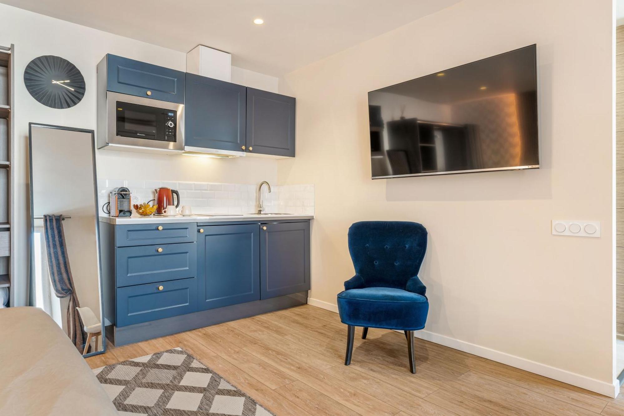 Nice Renting - Love Room Massena - Luxe Room - Jacuzzi - Terrace - King Bed - Ac Exteriér fotografie