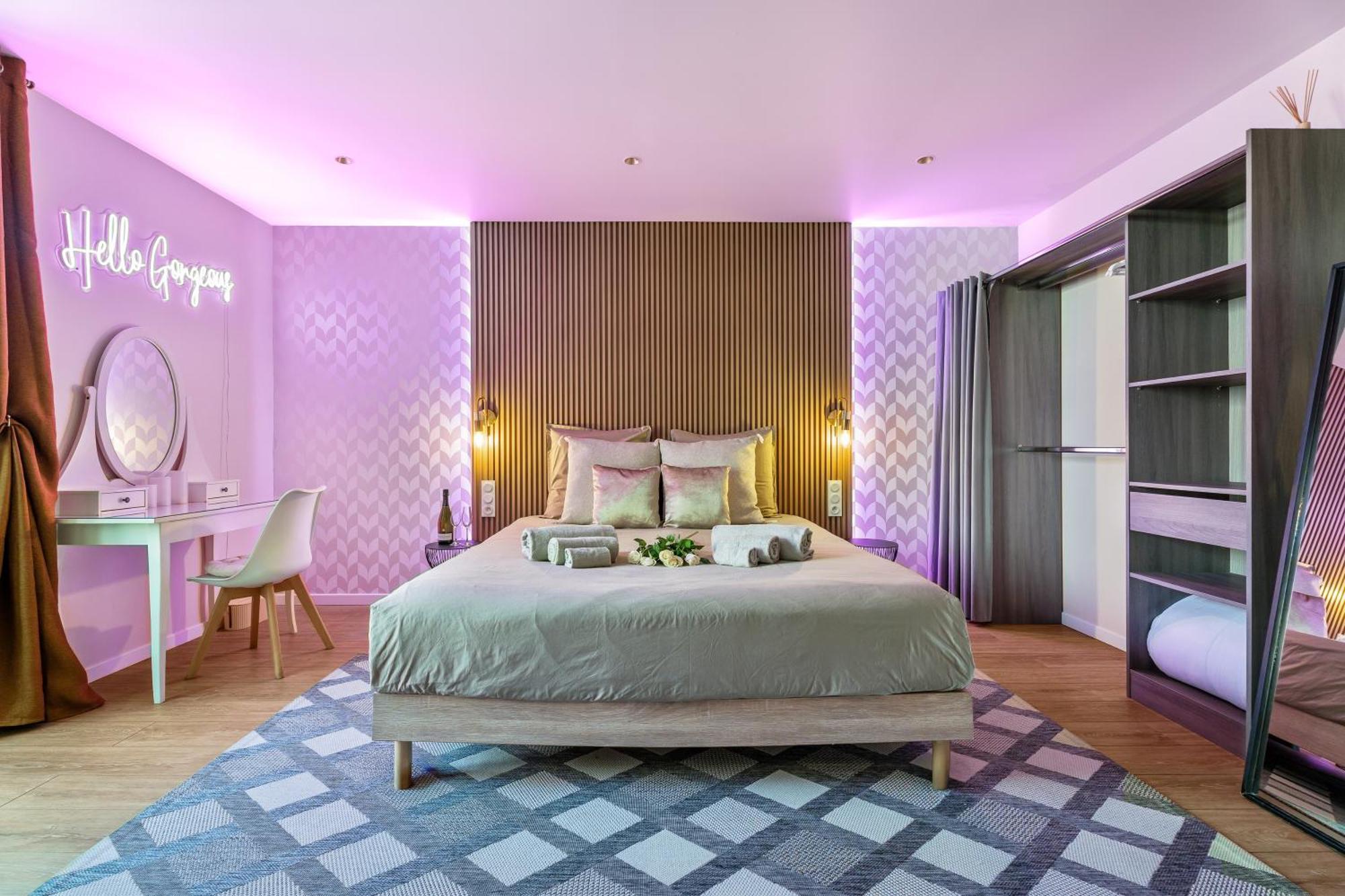 Nice Renting - Love Room Massena - Luxe Room - Jacuzzi - Terrace - King Bed - Ac Exteriér fotografie